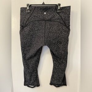 Lululemon Train Times Crop 17" Soundwave White Black